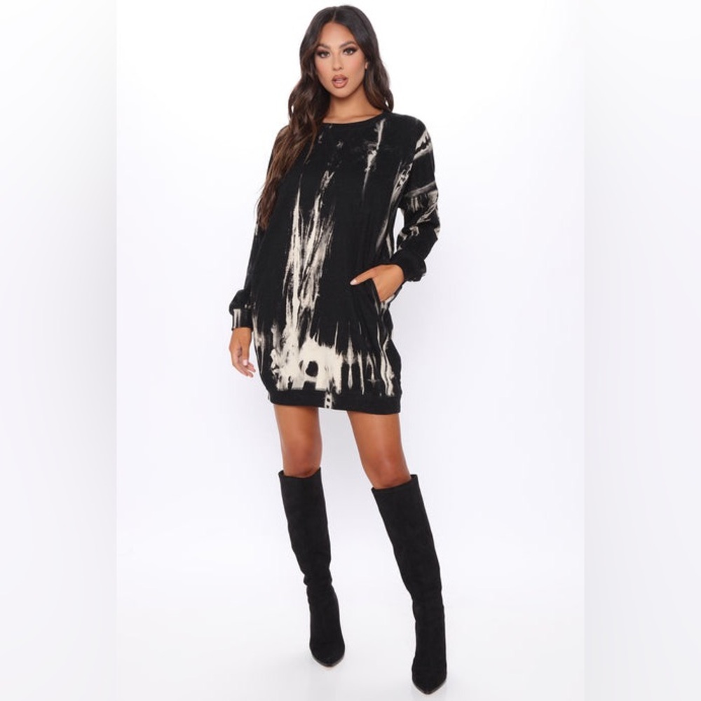 FN SWEATER DRESS SMALL